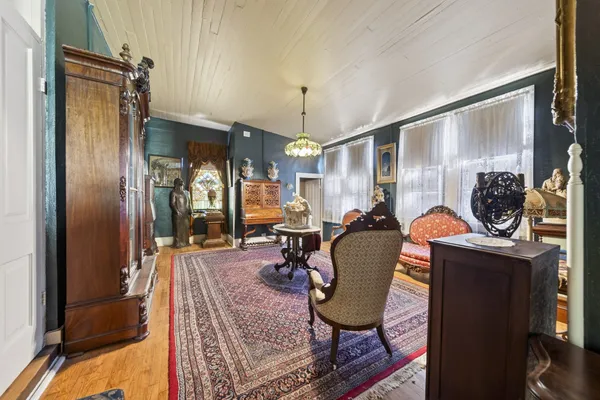 300 North Main Street, Springfield, TN 37172