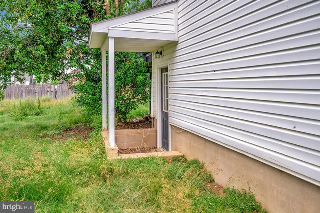 $2,200 | 2111 Mill Garden Drive, Fredericksburg, VA 22407