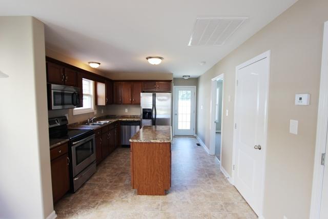 3789 Harvest Ridge Clarksville, TN 37040 - Photo 4 of 20 Gallery Image 4