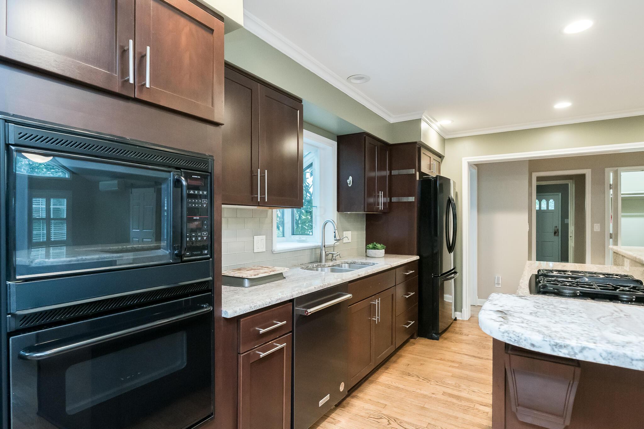 356 Gudrun Road Columbus, OH 43202 - Photo 18 of 53 Kitchen with wall oven and microwave
