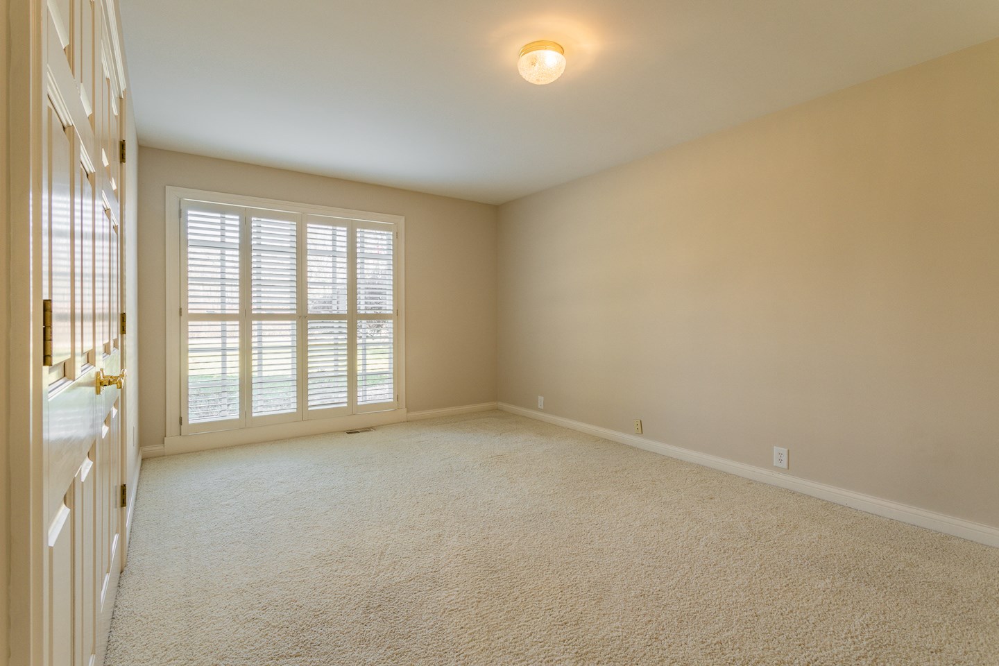 5901 Newburgh Road Evansville, IN 47715 - Photo 13 of 36 Gallery Image 13