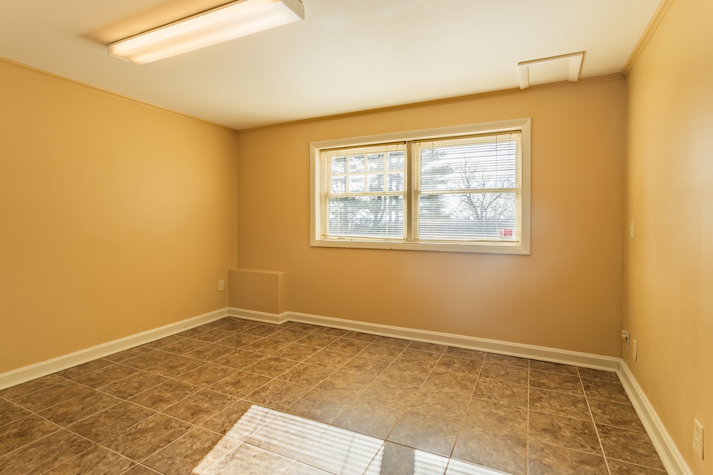 5901 Newburgh Road Evansville, IN 47715 - Photo 29 of 36 Gallery Image 29