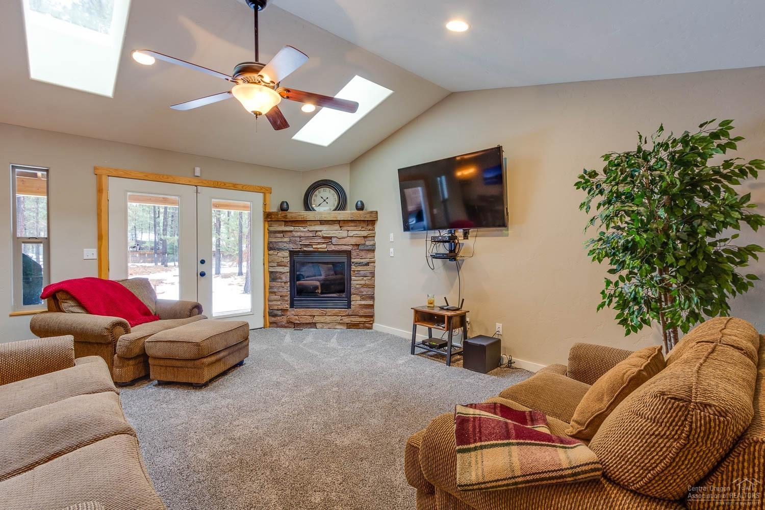 17046 Azusa Road Bend, OR 97707 - Photo 5 of 26 Additional Photo