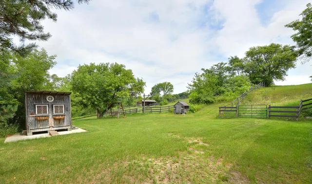 $750,000 | 9080 Hickory Drive, Kewaskum, WI 53040