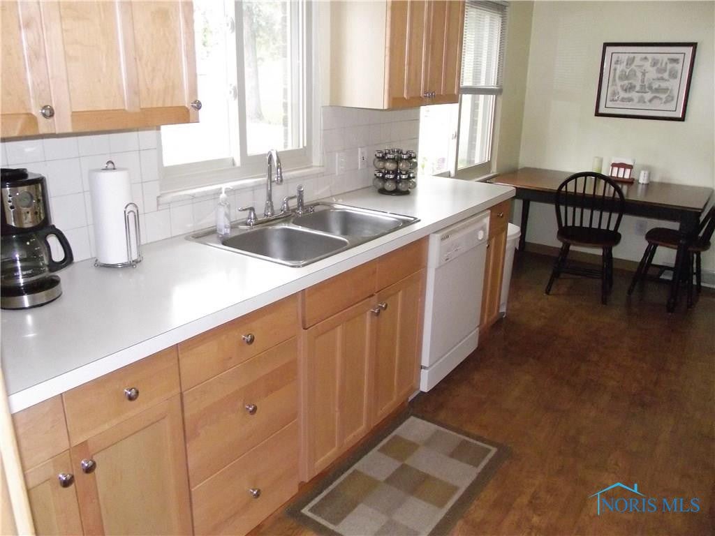 3176 Aldringham Road Toledo, OH 43606 - Photo 13 of 27 Gallery Image 13