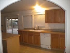 1048 East Maddock Road Phoenix, AZ 85086 - Photo 2 of 8 Kitchen