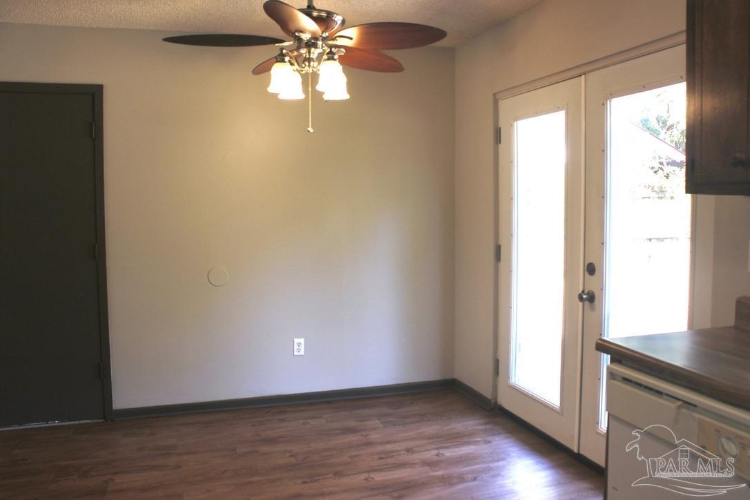 1460 Stanford Road Gulf Breeze, FL 32563 - Photo 14 of 45