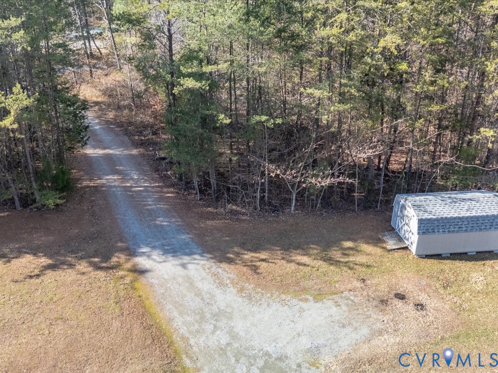 2806 Perkinsville Road Maidens, VA 23102 - Photo 37 of 38 a view of a yard with swimming pool