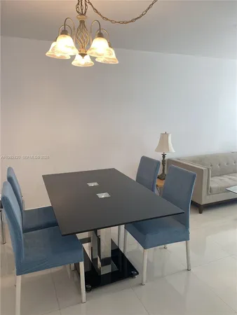 $4,200 | Millionaire's Row, Miami Beach, FL 33140
