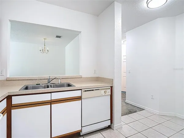 $174,900 | 6446 Cypressdale Drive, Unit 202, Riverview, FL 33578
