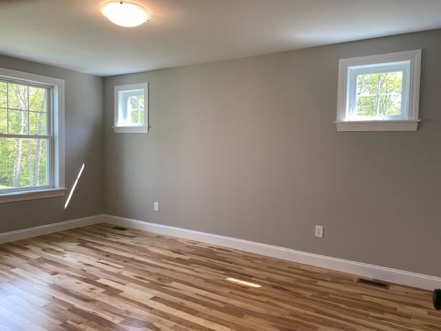 29 Cliffside Drive Auburn, NH 03032 - Photo 3 of 35