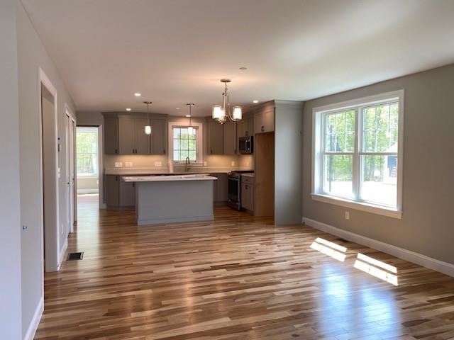 29 Cliffside Drive Auburn, NH 03032 - Photo 32 of 35