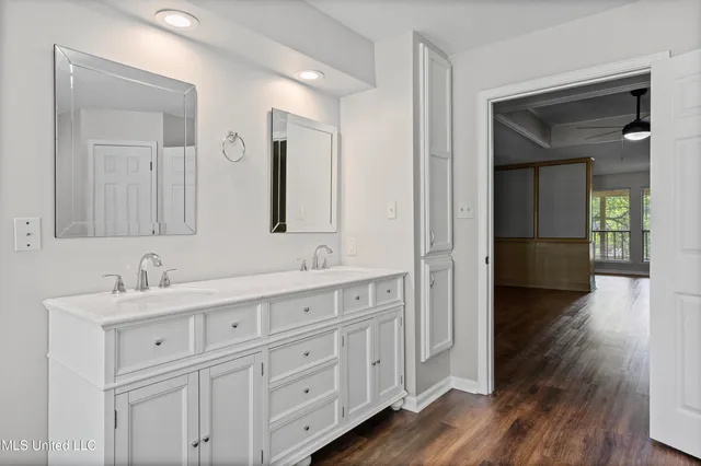 $359,900 | 8803 Howling Fox Cove, Hernando, MS 38632