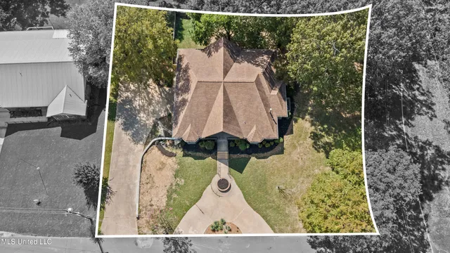 $359,900 | 8803 Howling Fox Cove, Hernando, MS 38632