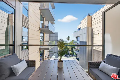 $12,500 | 1755 Ocean Avenue, Unit 702, Santa Monica, CA 90401