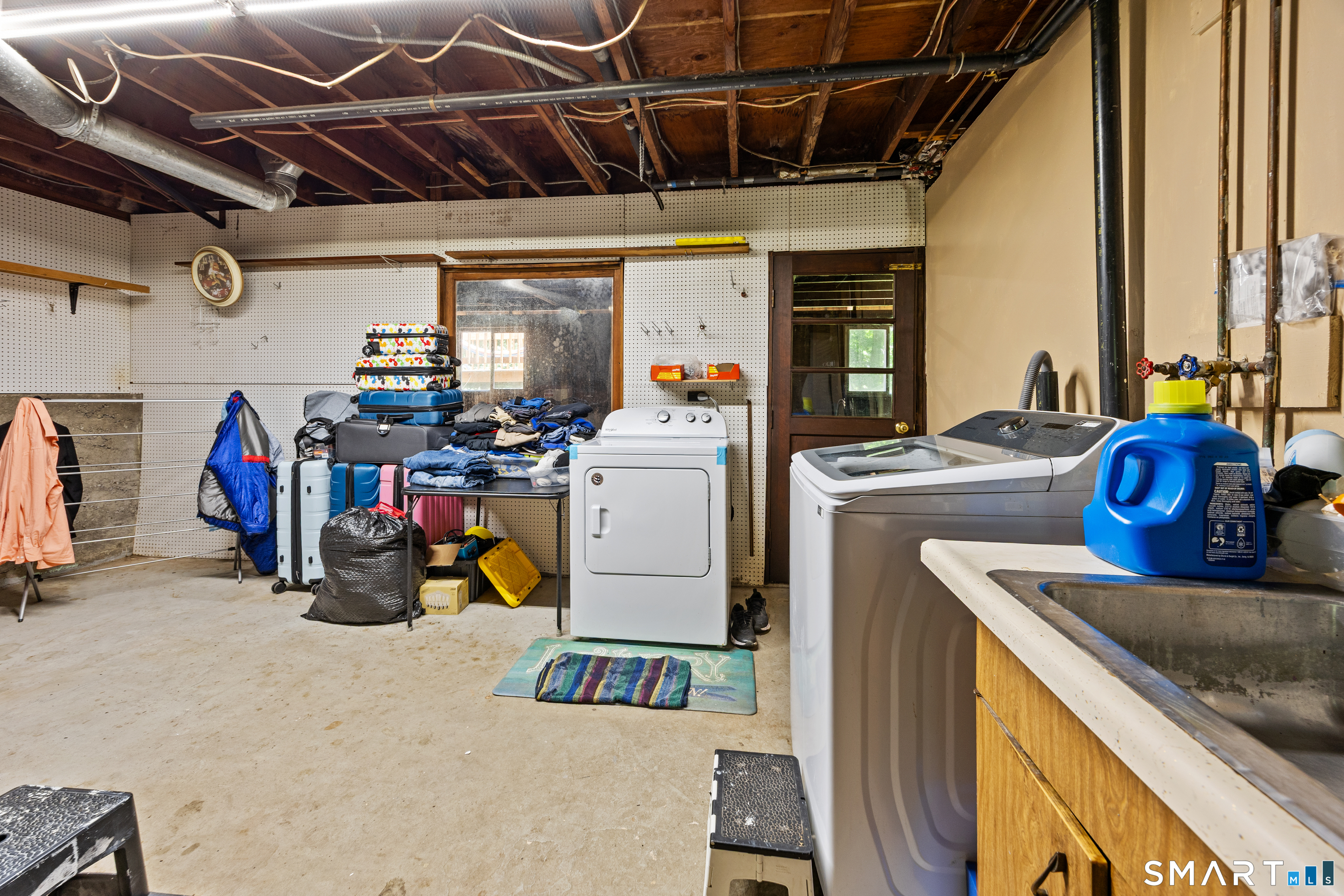 936 South Meriden Road Cheshire, CT 06410 - Photo 29 of 39