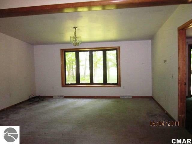 8409 West Fillmore Road Sumner, MI 48889 - Photo 3 of 16 1768251-2.JPG
