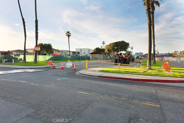 $2,990,000 | 17181 Pacific Coast Highway, Sunset Beach, CA 90742