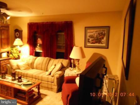4777 Kelly Road Woodbridge, VA 22193 - Photo 14 of 23 Loft/Family room