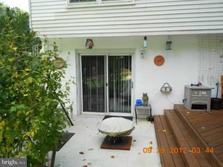 4777 Kelly Road Woodbridge, VA 22193 - Photo 19 of 23 Exterior Basement Access