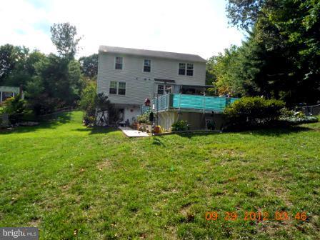 4777 Kelly Road Woodbridge, VA 22193 - Photo 21 of 23 Rear view from backyard