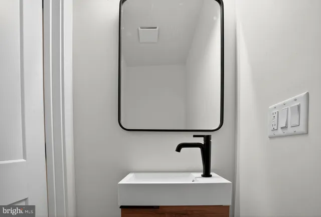 $384,000 | 100 Herman Street, Unit 4, Philadelphia, PA 19144