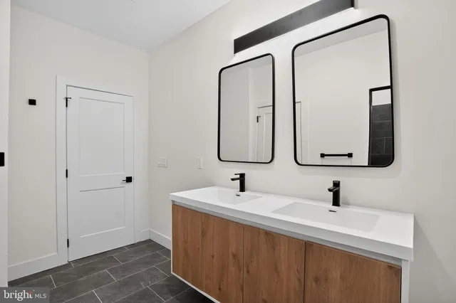 $384,000 | 100 Herman Street, Unit 4, Philadelphia, PA 19144