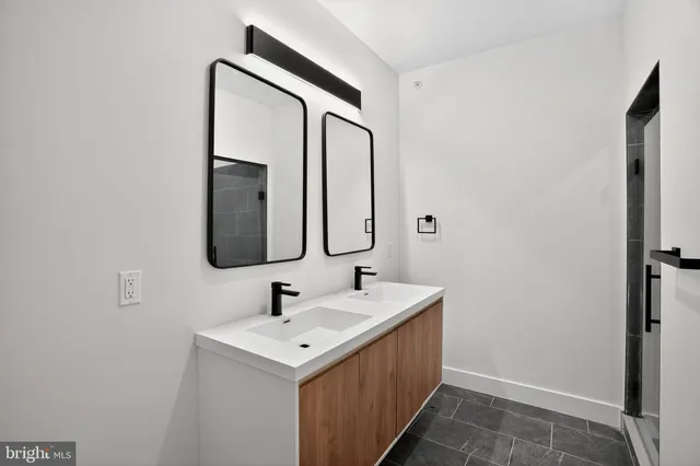 $384,000 | 100 Herman Street, Unit 4, Philadelphia, PA 19144