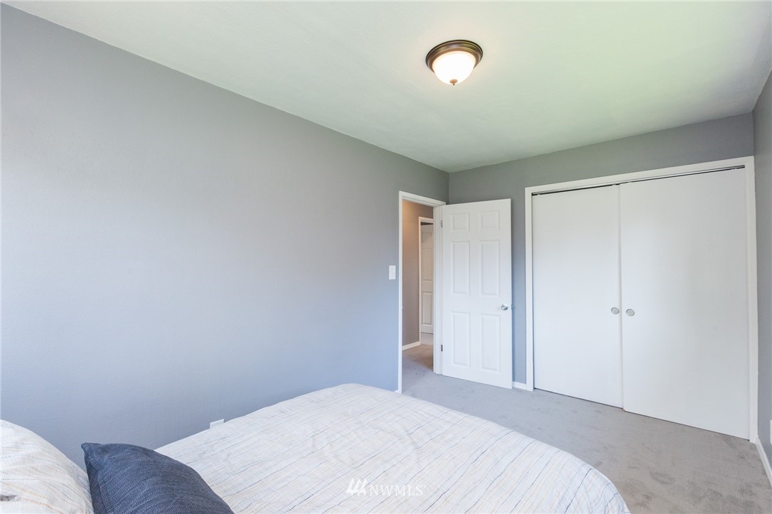 634 Ferndale Place Northeast Renton, WA 98056 - Photo 12 of 25