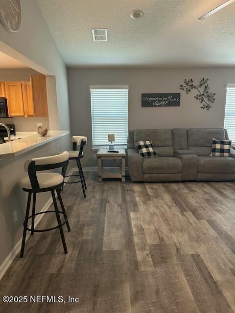 96738 Commodore Point Drive Yulee, FL 32097 - Photo 13 of 40 Living room