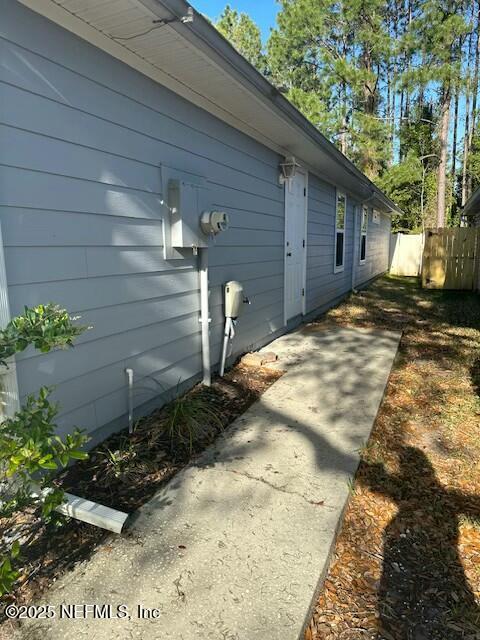 96738 Commodore Point Drive Yulee, FL 32097 - Photo 33 of 40 Right side