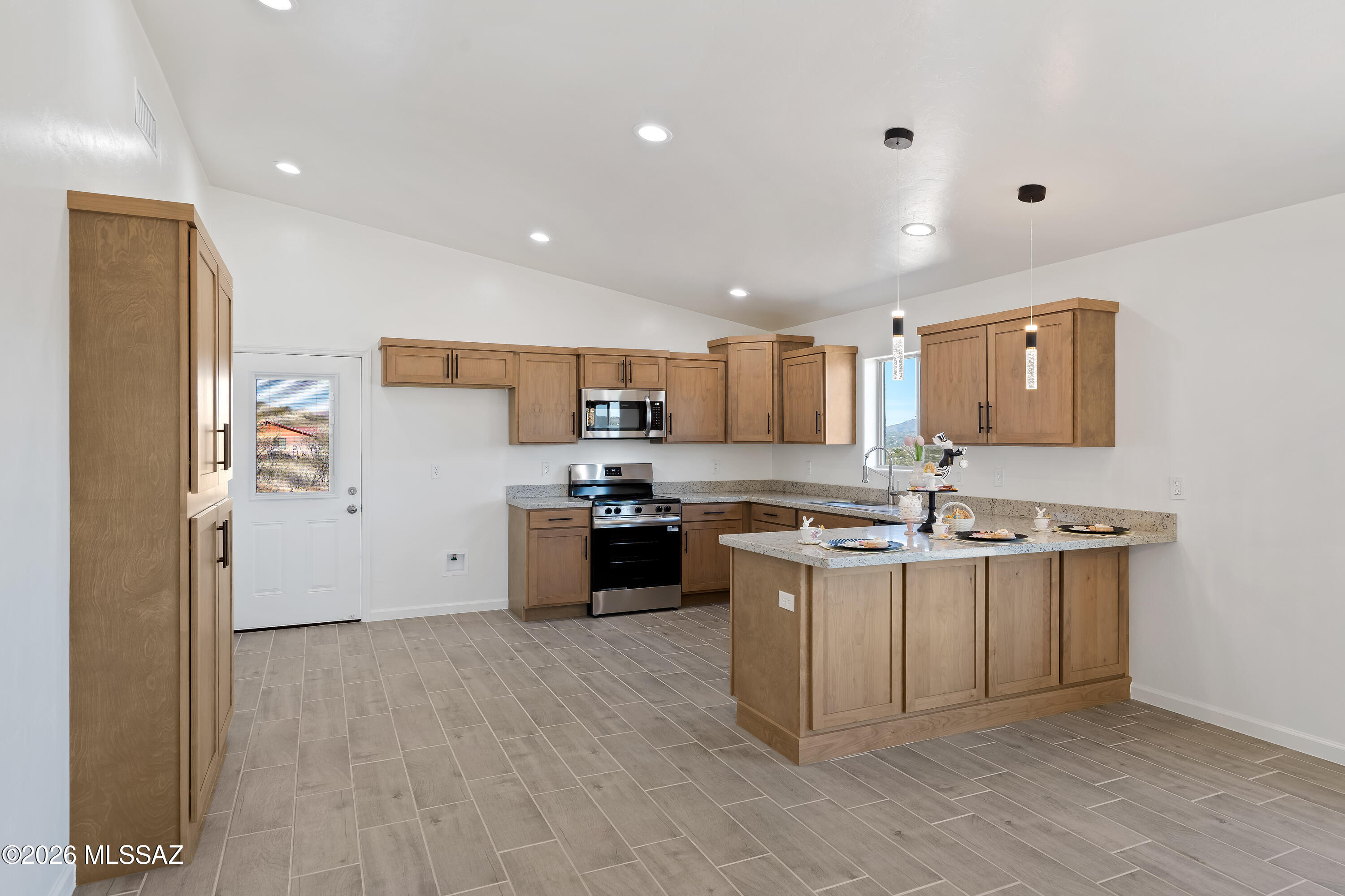 1651 Camino Escualo Rio Rico, AZ 85648 - Photo 5 of 12