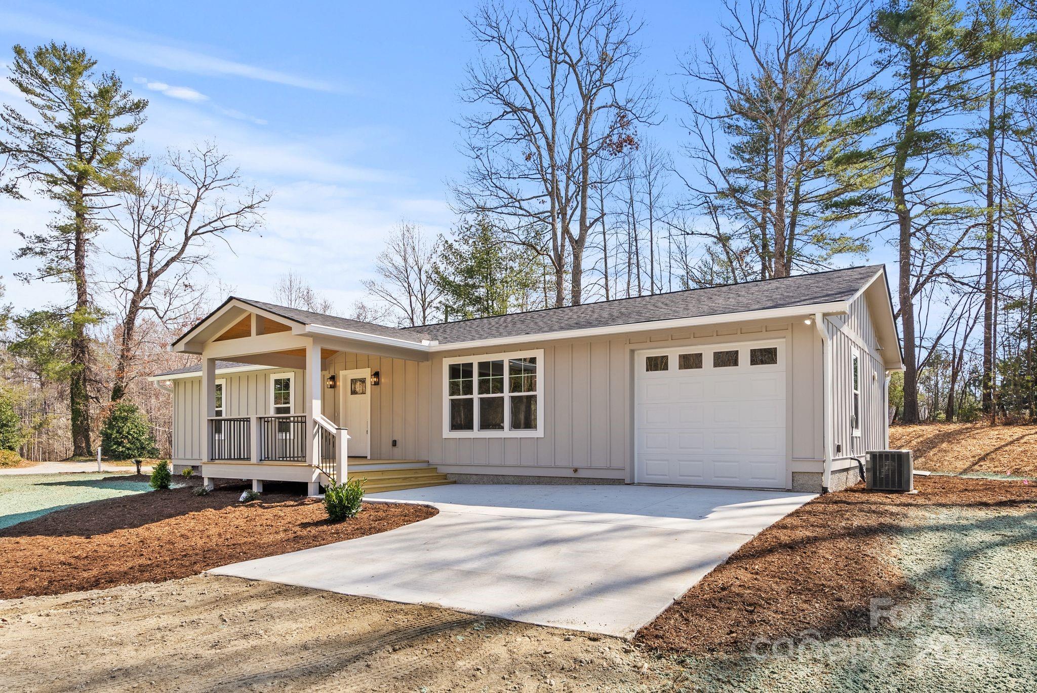 1416 Howard Gap Loop Road Flat Rock, NC 28731 - Photo 3 of 43 Gallery Image 3