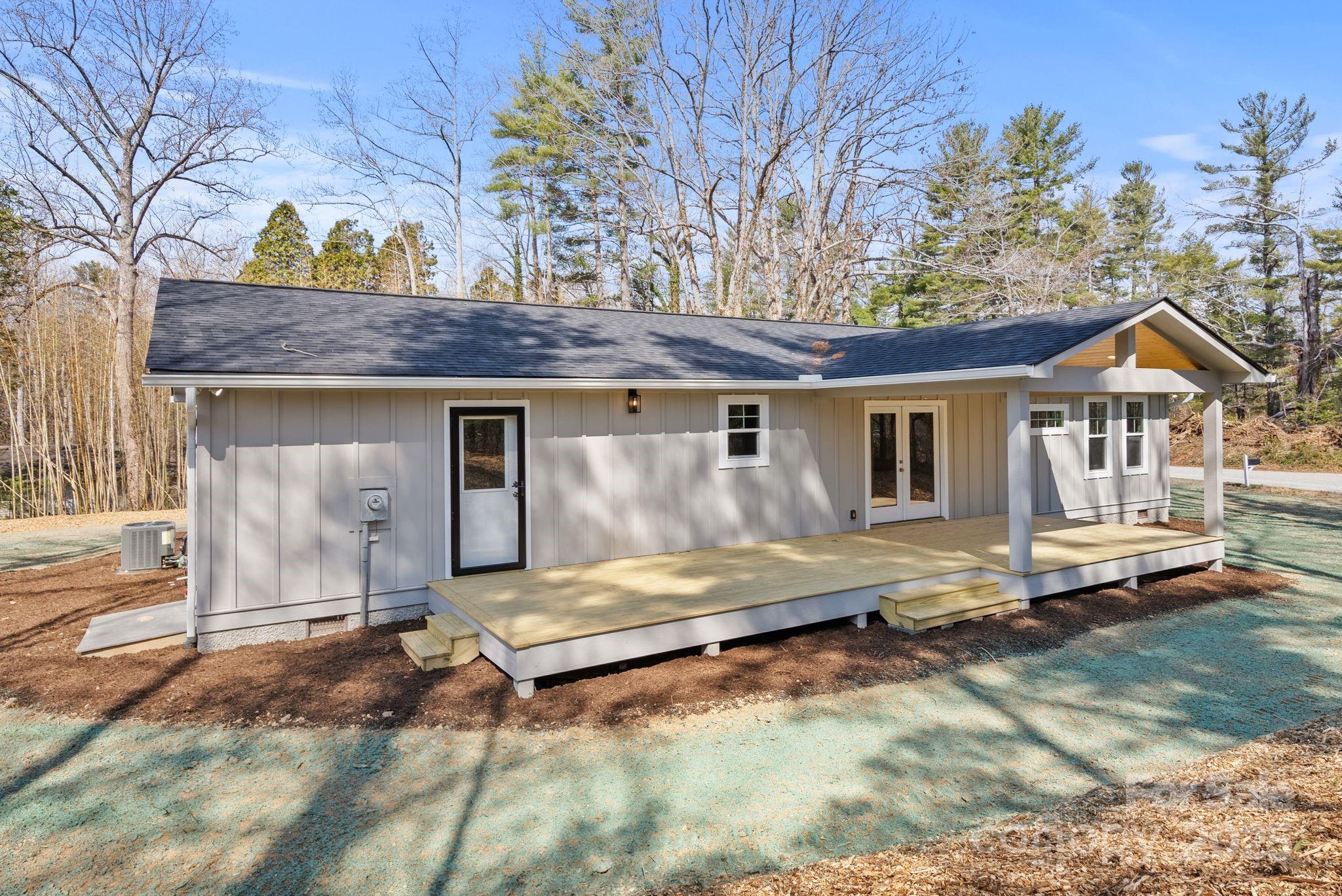 1416 Howard Gap Loop Road Flat Rock, NC 28731 - Photo 32 of 43 Gallery Image 32