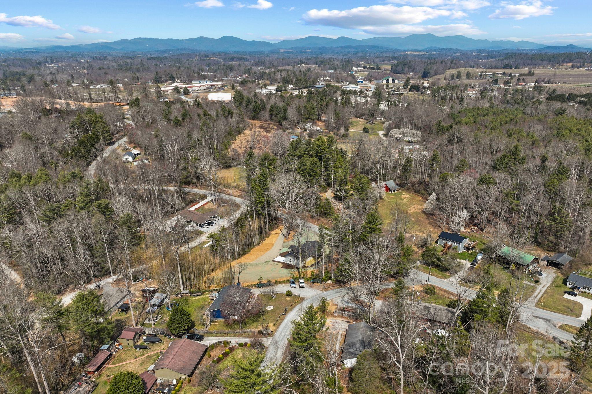 1416 Howard Gap Loop Road Flat Rock, NC 28731 - Photo 38 of 43 Gallery Image 38