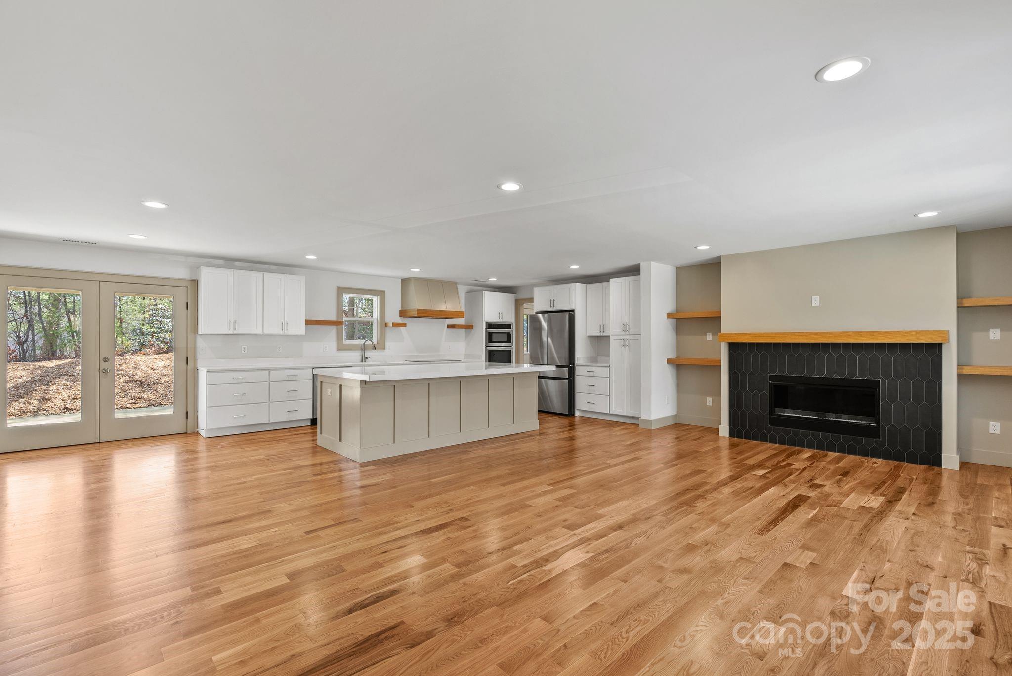 1416 Howard Gap Loop Road Flat Rock, NC 28731 - Photo 4 of 43 Gallery Image 4