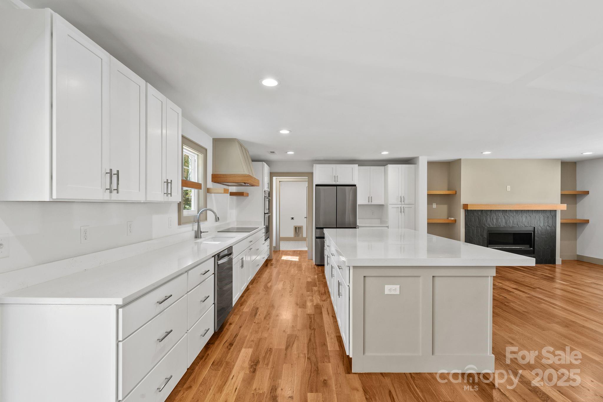 1416 Howard Gap Loop Road Flat Rock, NC 28731 - Photo 5 of 43 Gallery Image 5