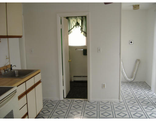 5 Waverly Road Woburn, MA 01801 - Photo 12 of 28 Gallery Image 12