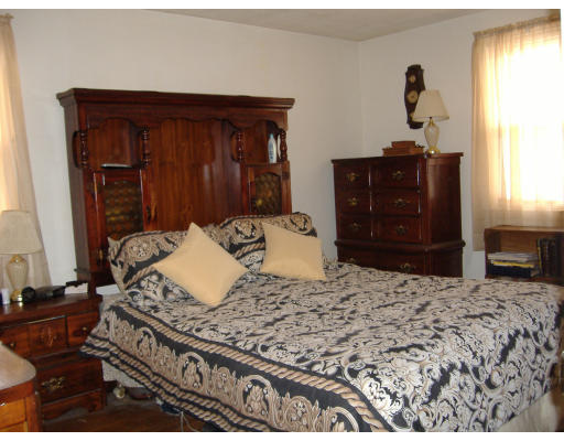5 Waverly Road Woburn, MA 01801 - Photo 8 of 28 Gallery Image 8