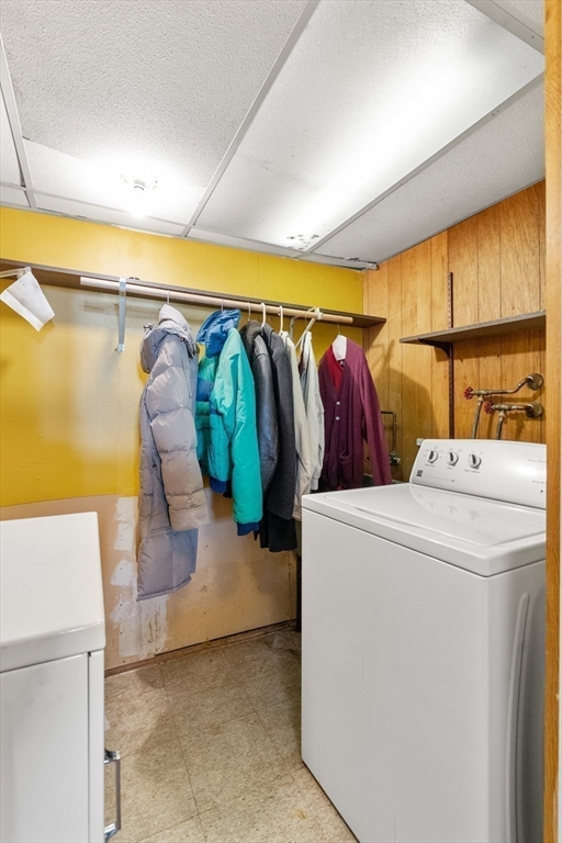 32 Oak Ridge Circle Lynn, MA 01904 - Photo 23 of 37 Gallery Image 23