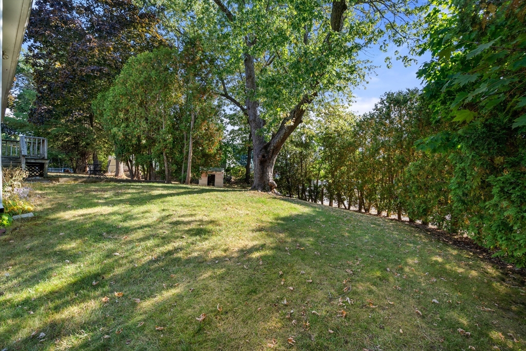 32 Oak Ridge Circle Lynn, MA 01904 - Photo 36 of 37 Gallery Image 36