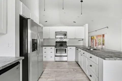 $735,000 | 9208 Sun Pointe Drive, Boynton Beach, FL 33437