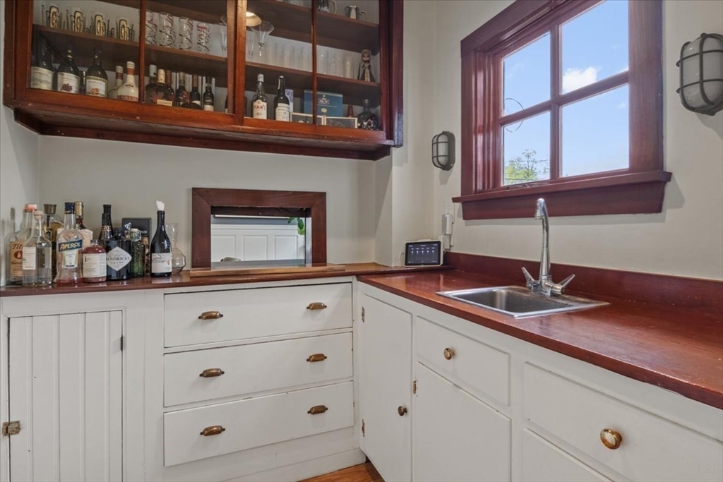 188 Walnut Street Dedham, MA 02026 - Photo 14 of 41