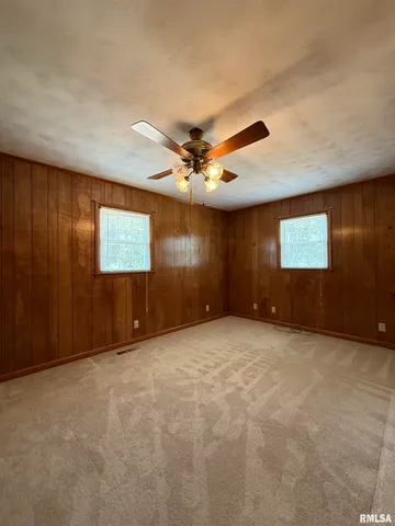 $249,000 | 120 Southwest Drive, Harrisburg, IL 62946