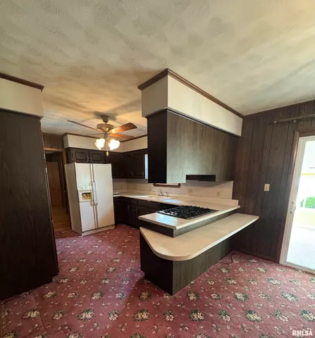 $249,000 | 120 Southwest Drive, Harrisburg, IL 62946