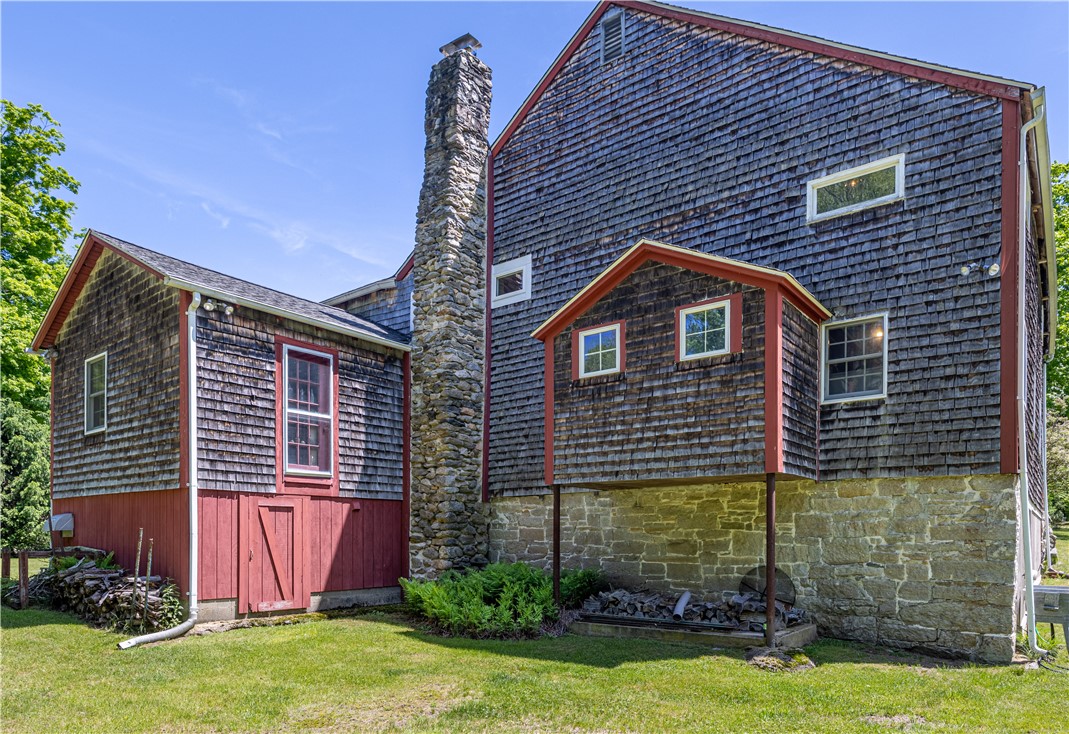 121 Foster Center Road Foster, RI 02825 - Photo 9 of 30