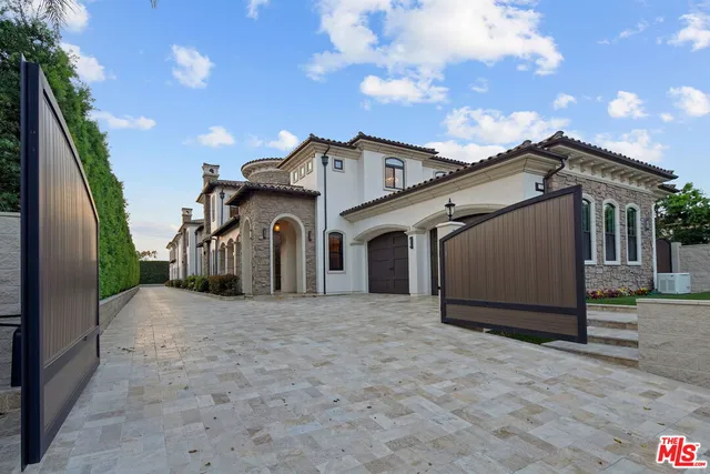 $14,995,000 | 20101 Southwest Cypress Street, Newport Beach, CA 92660