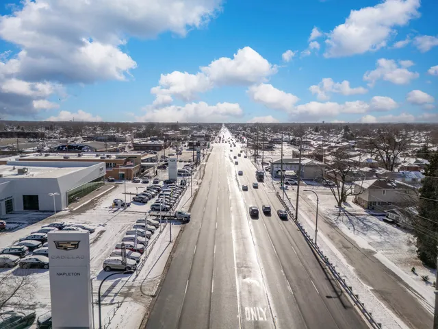 $169,000 | 10117 South Cicero Avenue, Unit 206, Oak Lawn, IL 60453