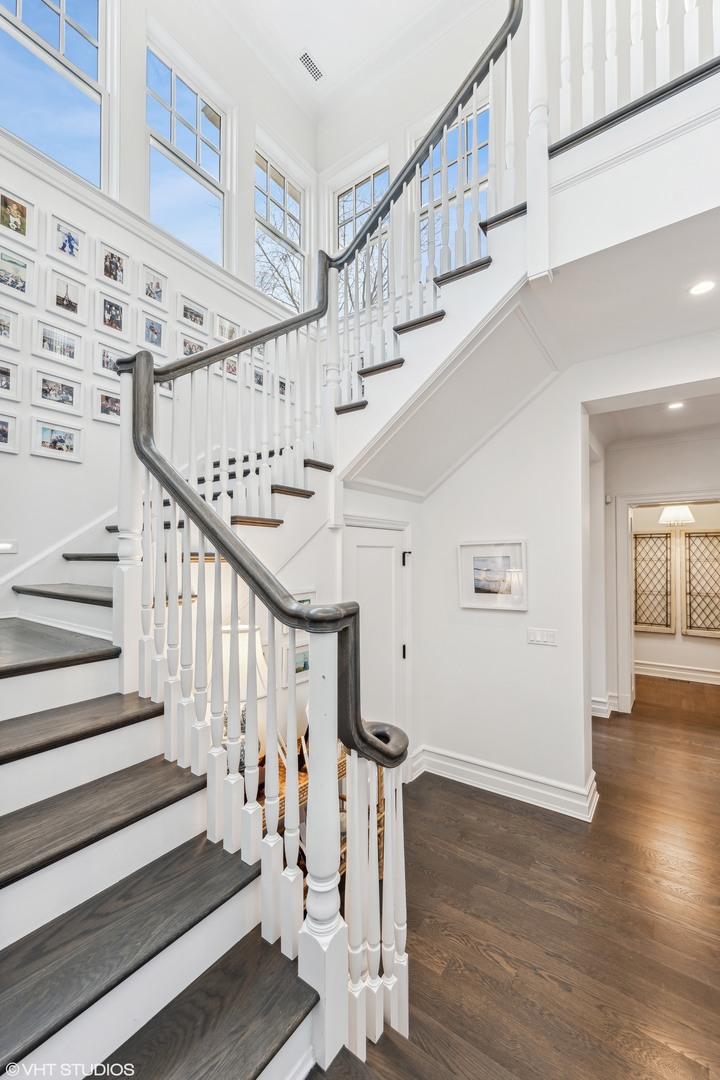 139 Sheridan Road Winnetka, IL 60093 - Photo 21 of 51 a view of entryway with wooden floor