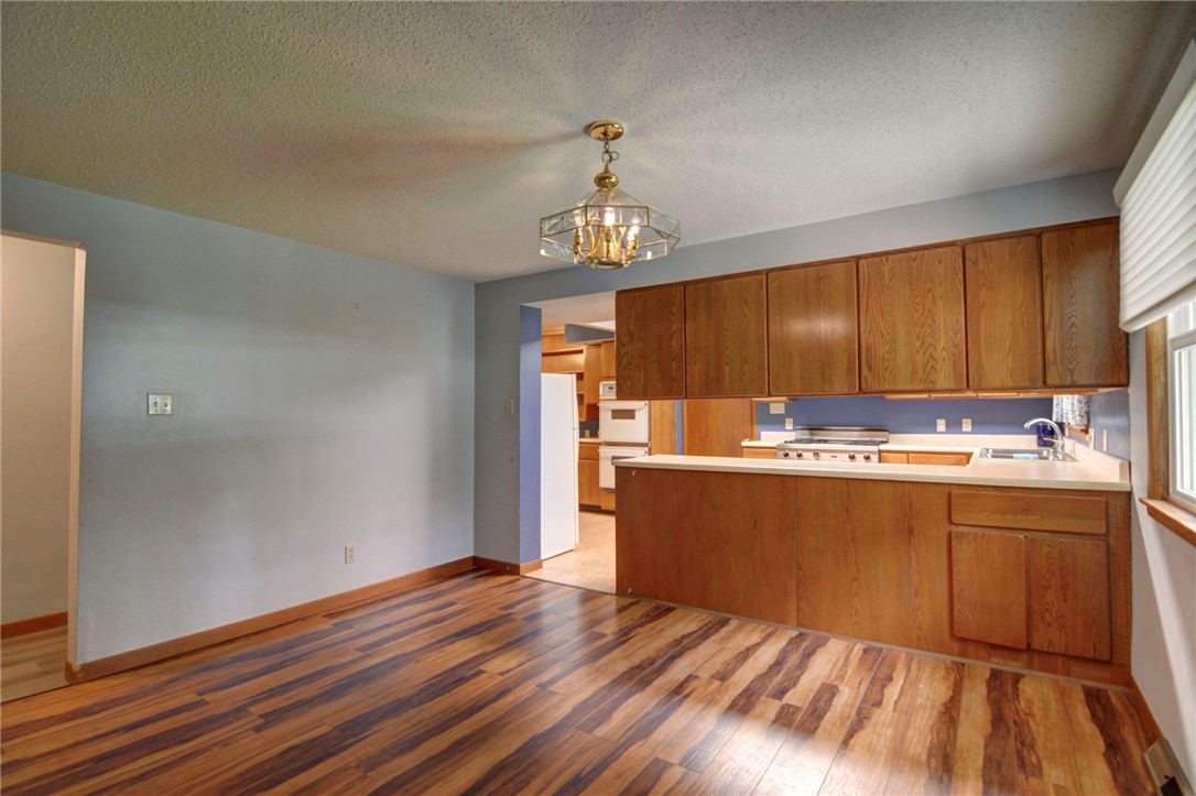 630 Montgomery Lane Decatur, IL 62526 - Photo 9 of 33